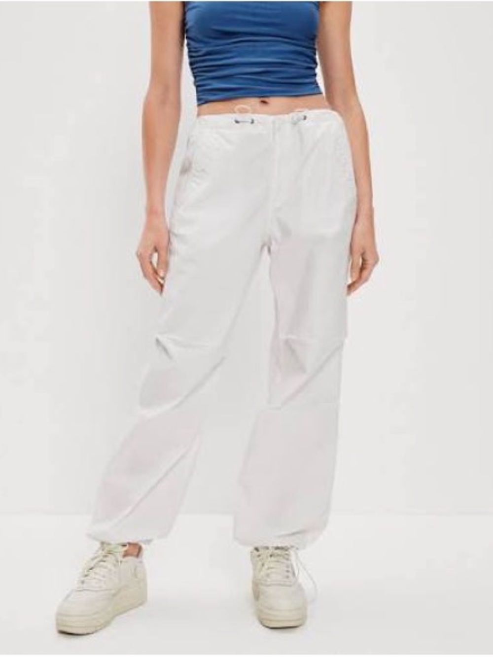 American Eagle Outfitters SNAPPY STRETCH LOW-RISE PARACHUTE PANT - White